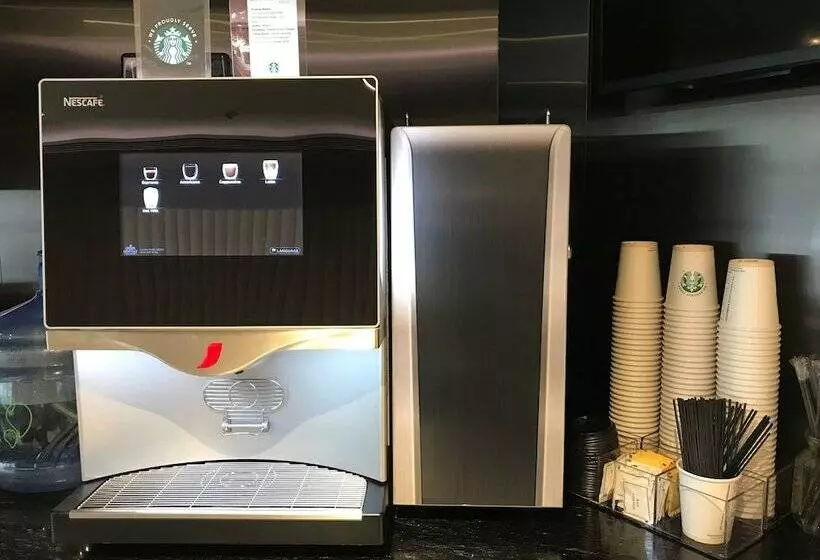 ホテル The Perkin