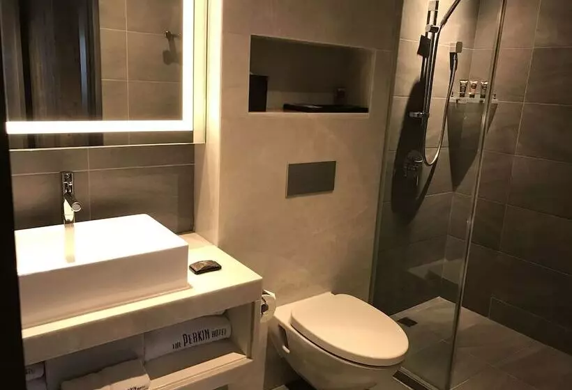 ホテル The Perkin