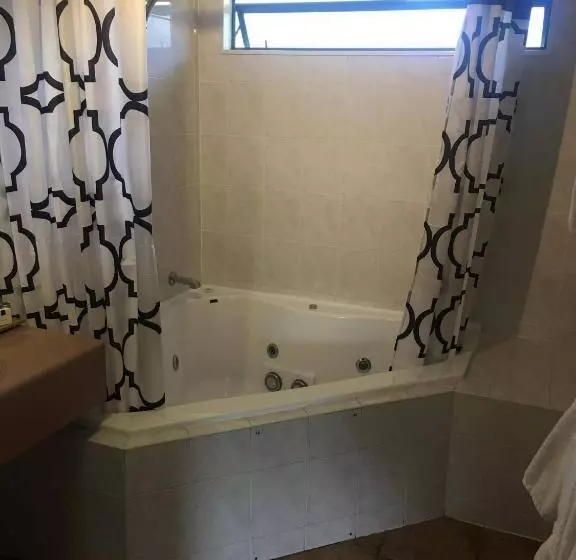 مُتل Deco City Motor Lodge