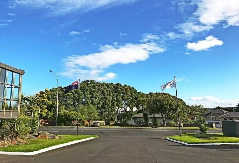 Ellerslie Palms Motel