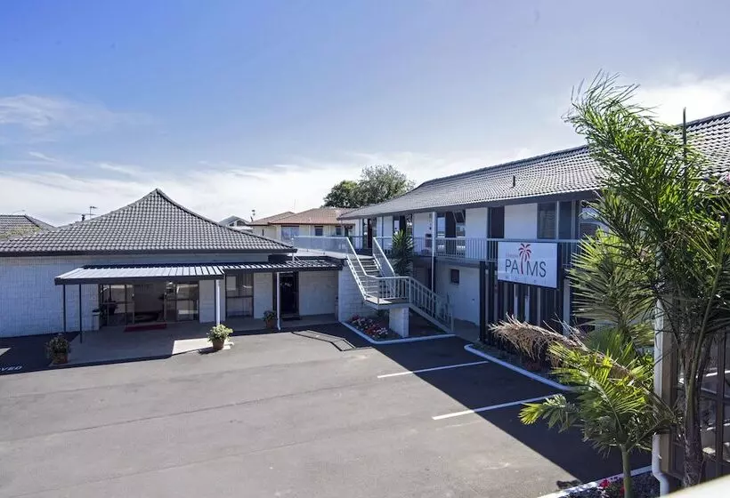 Ellerslie Palms Motel