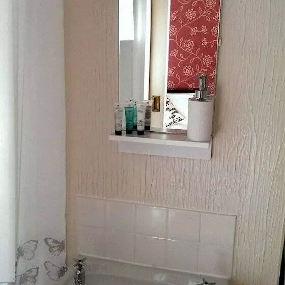 פנסיון Tusker Lodge