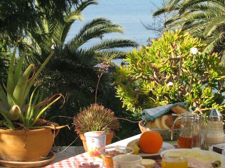 펜션 Villa Carmen Rooms & Apartments