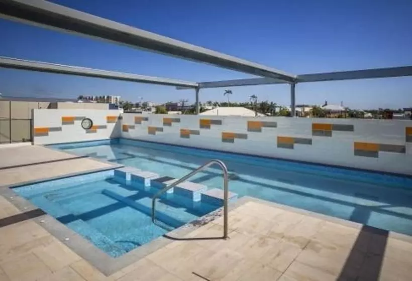 Quest Mackay On Gordon