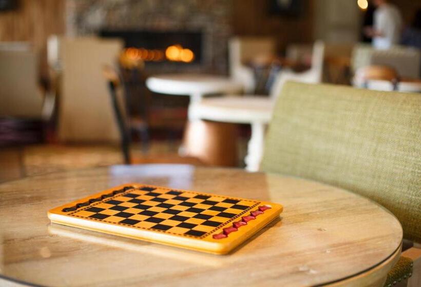 Dollywood's Dreammore Resort And Spa