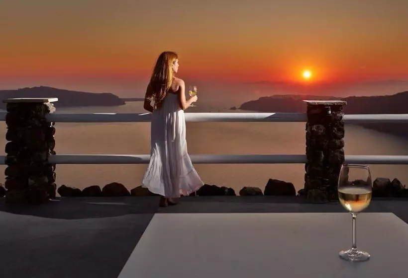 فندق Adore Santorini