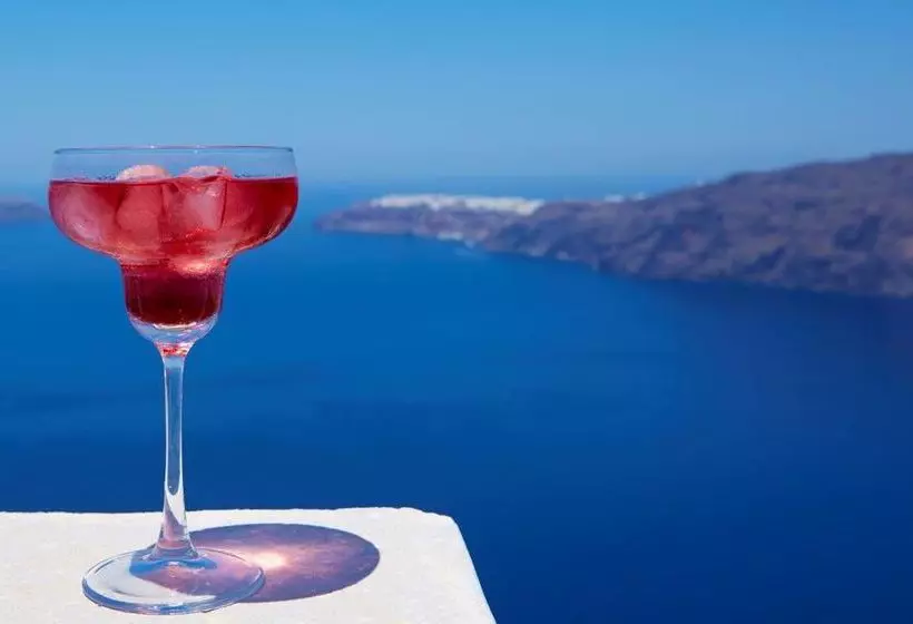 فندق Adore Santorini