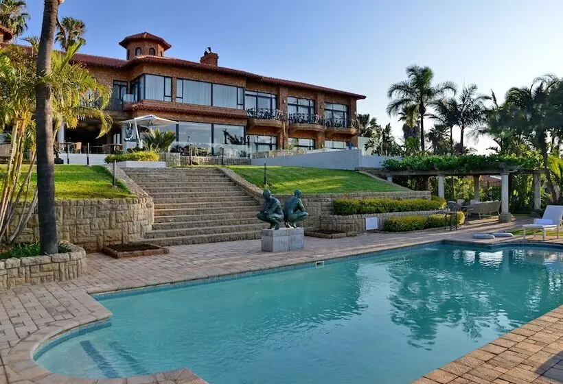 Apogee Boutique Hotel & Spa