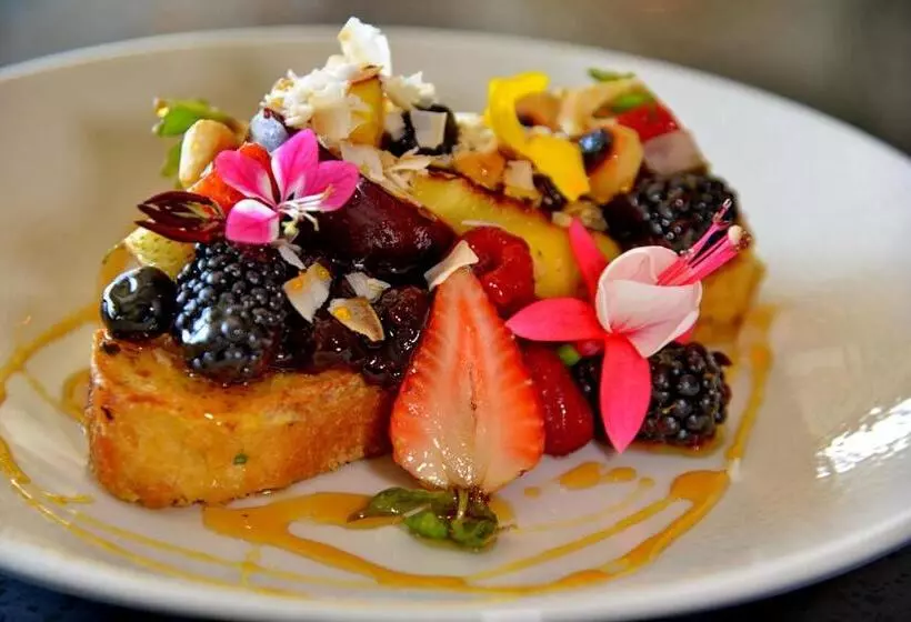 Apogee Boutique Hotel & Spa