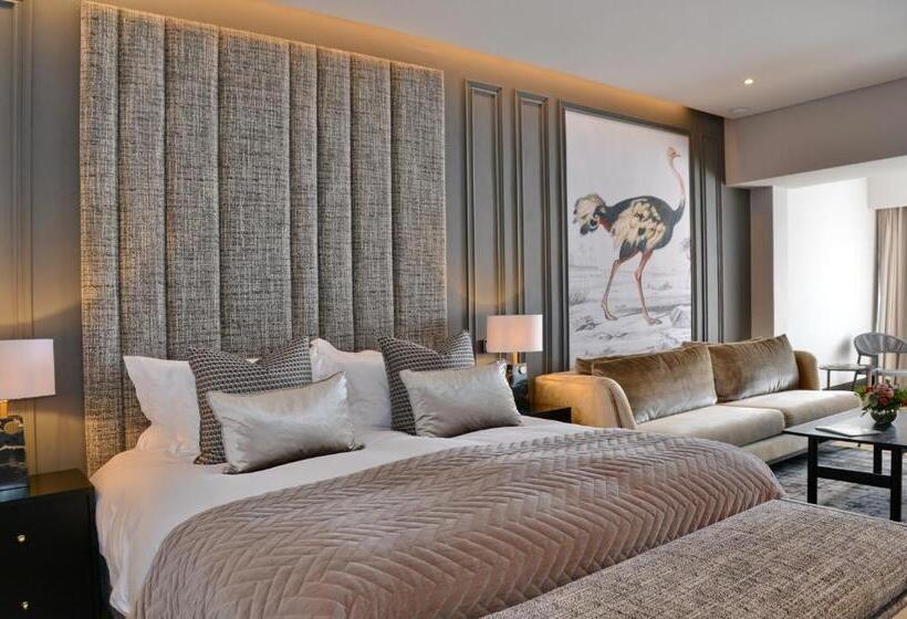 Apogee Boutique Hotel & Spa