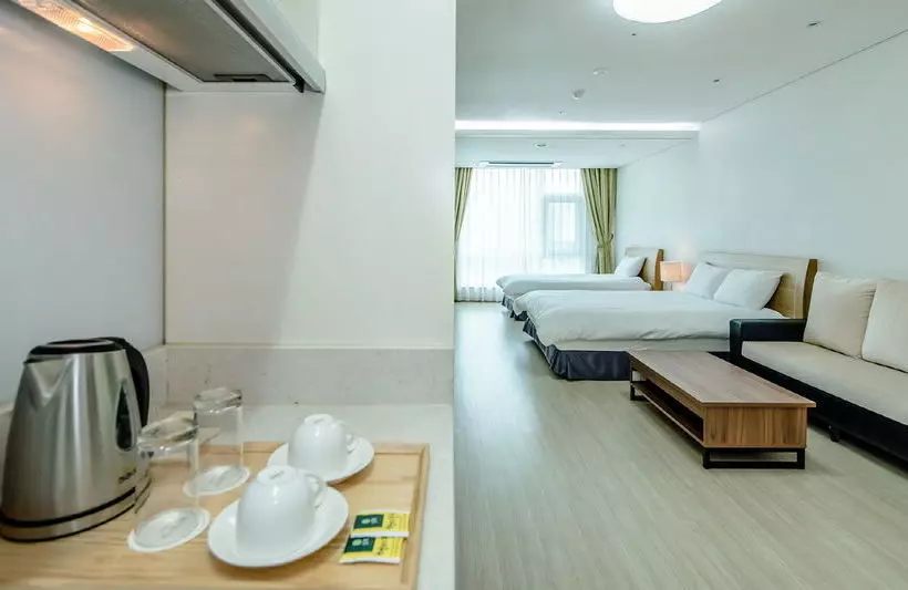 ホテル Avillos Serviced Residence