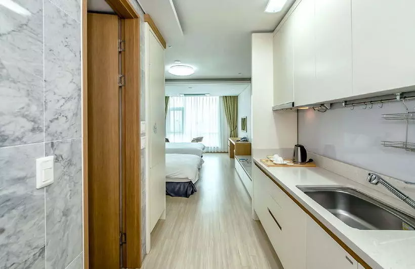 ホテル Avillos Serviced Residence