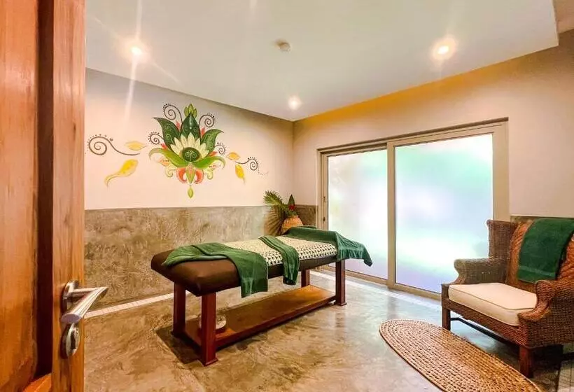 Отель Bahia Mar Boutique