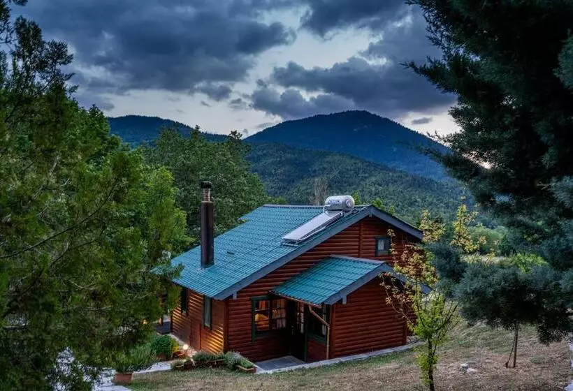 Отель Chalet Likouresi Village