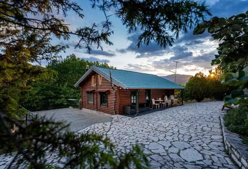 Отель Chalet Likouresi Village