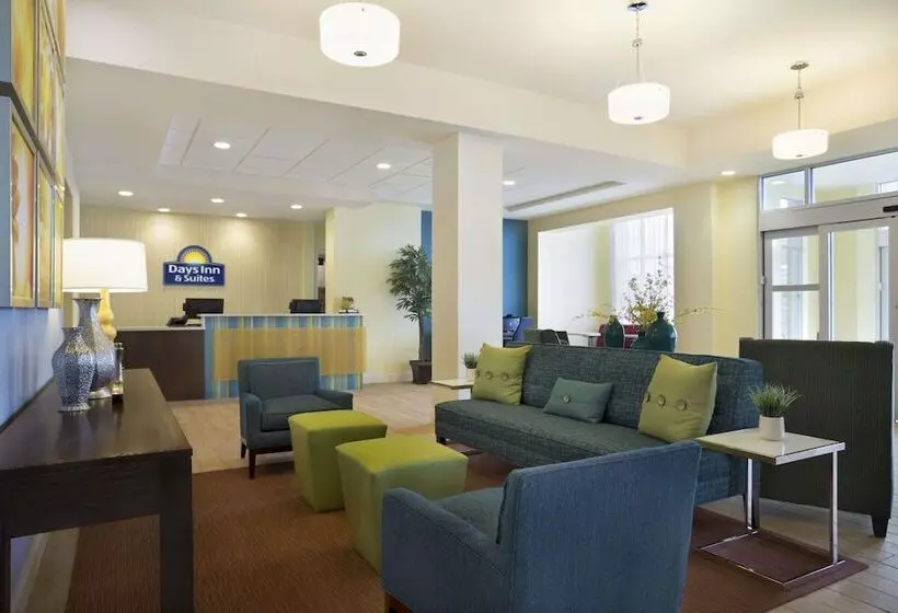 ホテル Days Inn & Suites By Wyndham Belmont