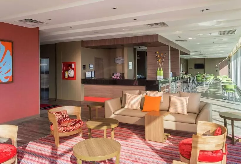 ホテル Hampton By Hilton Yopal