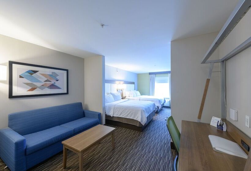 Отель Holiday Inn Express & Suites Jamestown, An Ihg