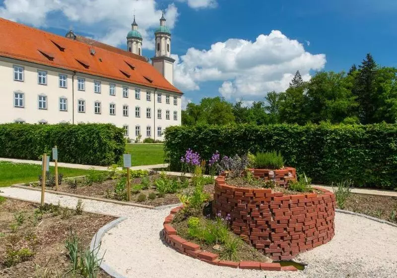 Hotel Kloster Holzen