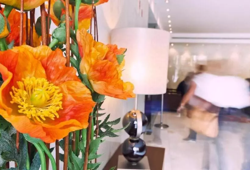 Отель Lux Fatima