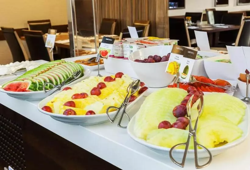 Отель Lux Fatima