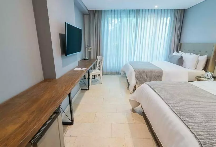 Hôtel Ghl San Lazaro Art