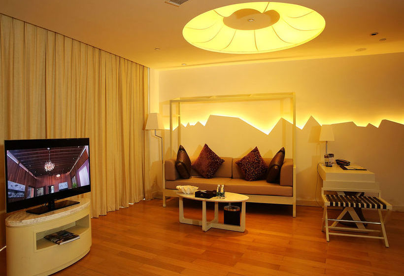 בית מלון כפרי Sanya Wuzhizhou Coral