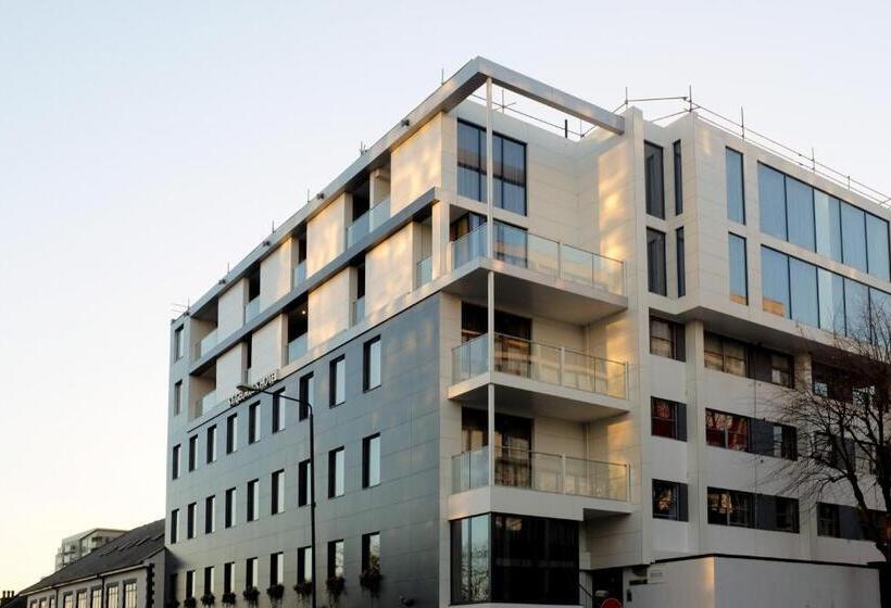 St George S Hotel   Wembley