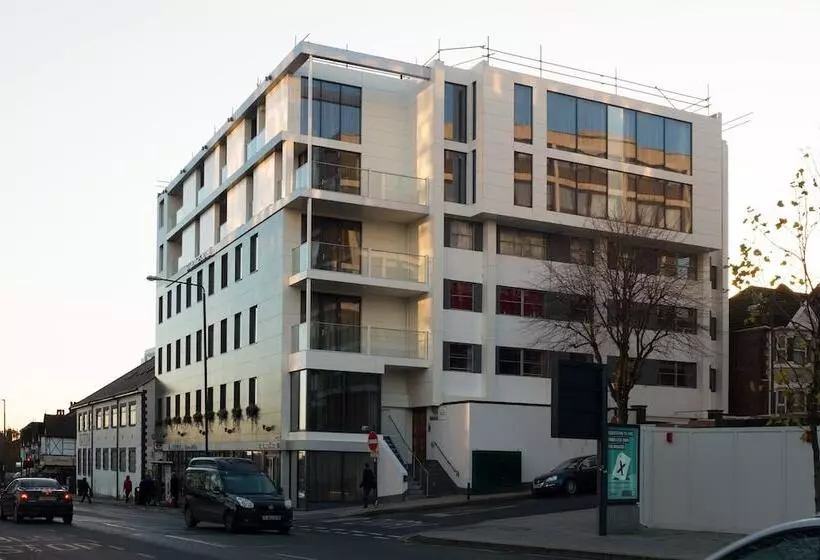 St George S Hotel   Wembley