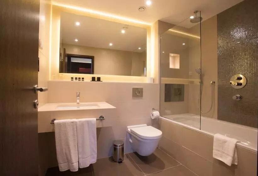 St George S Hotel   Wembley