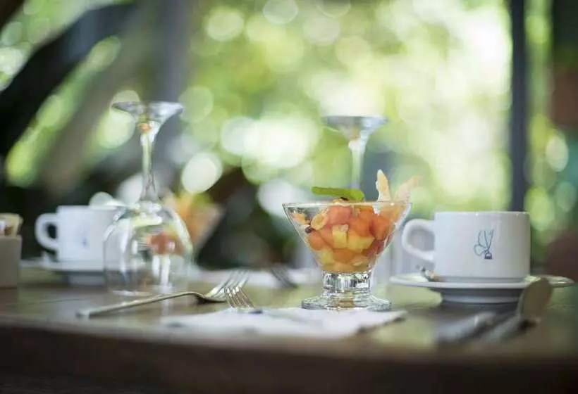 Отель Viaggio Country