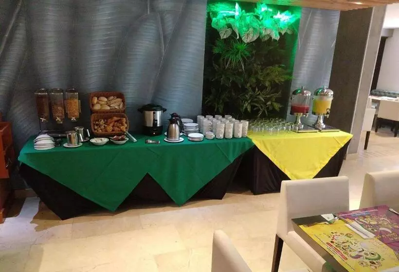 酒店 Washington Plaza