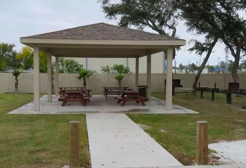 Motel 6 Rockport, Tx