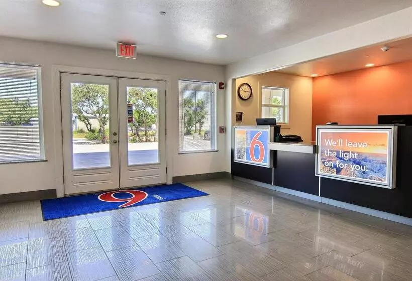 Motel 6 Rockport, Tx