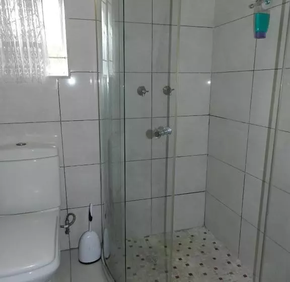 Пансион Sleepers Villa Guesthouse