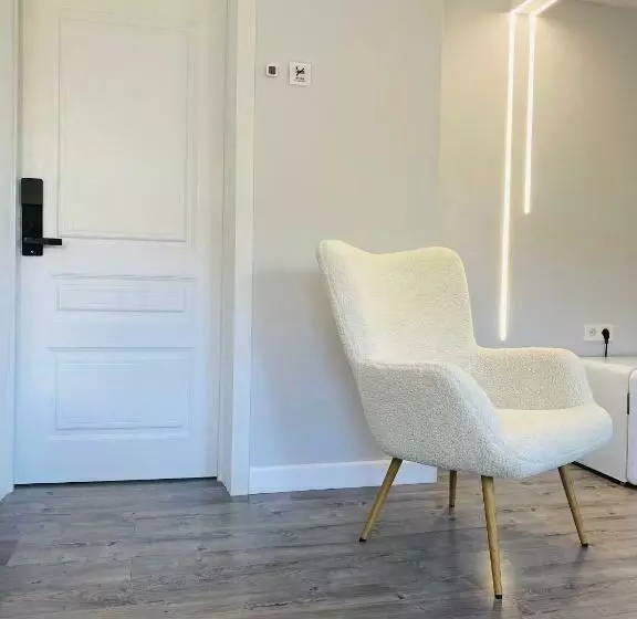 هاستل Express Inn