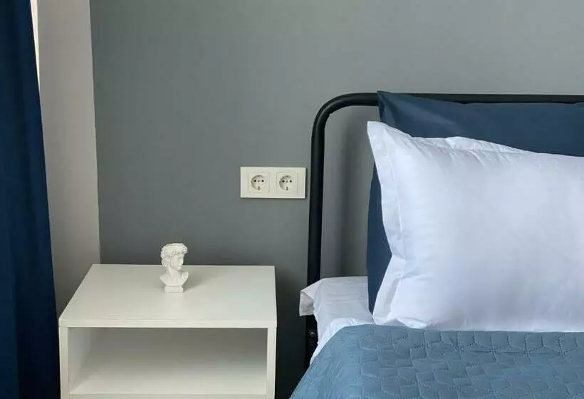 هاستل Express Inn