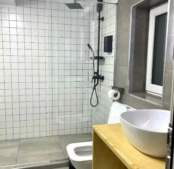 هاستل Express Inn