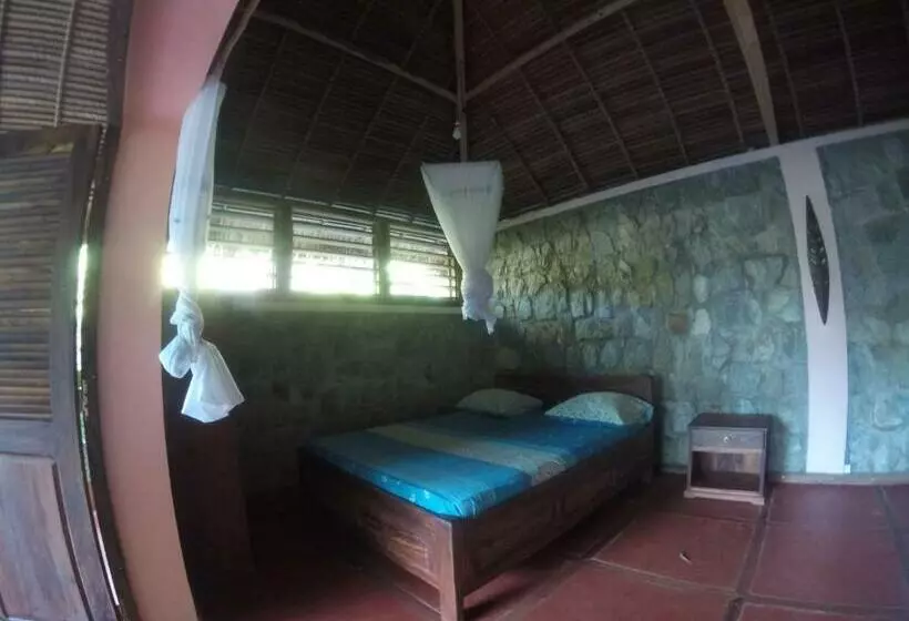 تختخواب و صبحانه Les Jardins D Ankify