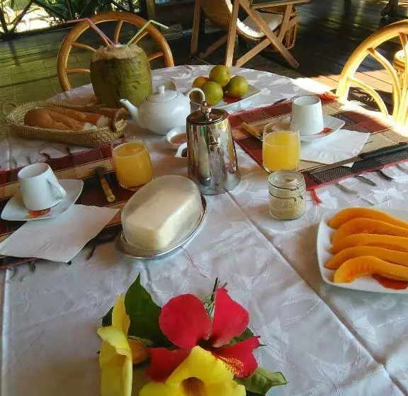 تختخواب و صبحانه Les Jardins D Ankify
