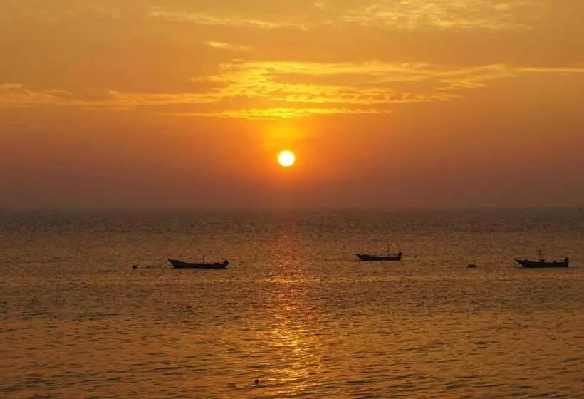 ホテル วินเนอร์วิว เกาะล้าน