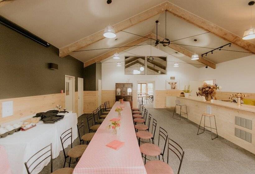 酒店 Waitomo Village Chalets Home Of Kiwipaka