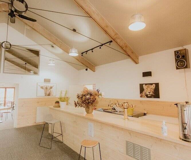 酒店 Waitomo Village Chalets Home Of Kiwipaka