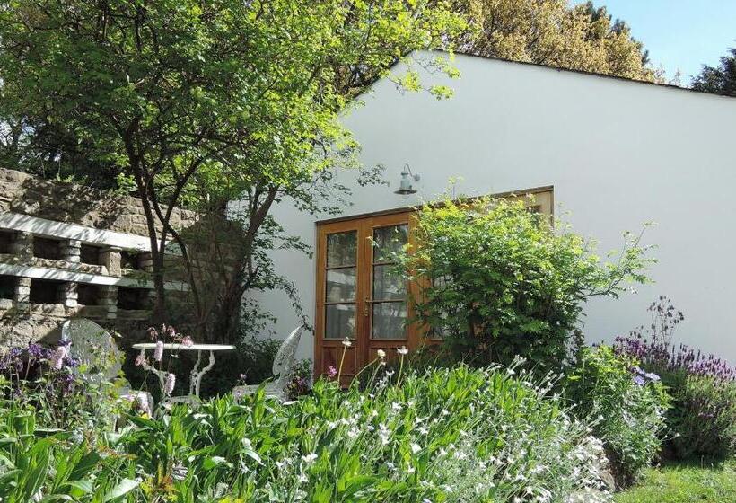 Пансион Hadrian S Barn