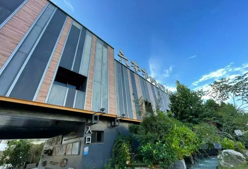 Roppongi Motel   Dalian