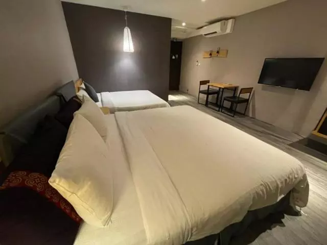 Roppongi Motel   Dalian