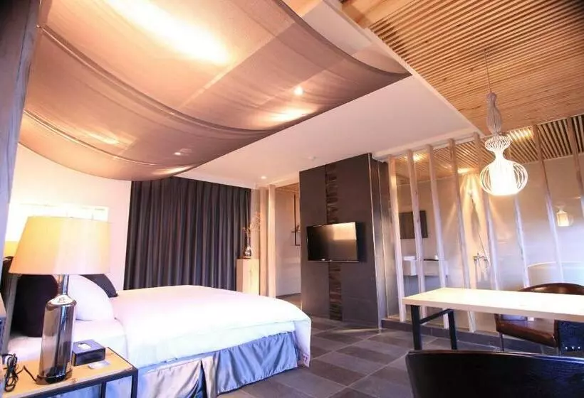 Roppongi Motel   Dalian