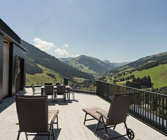 تختخواب و صبحانه Landhaus Saalbach Joker Card Included In Summer