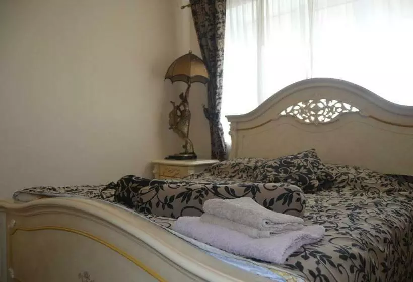 Hotelli бізнес центр & готель в центрі міста