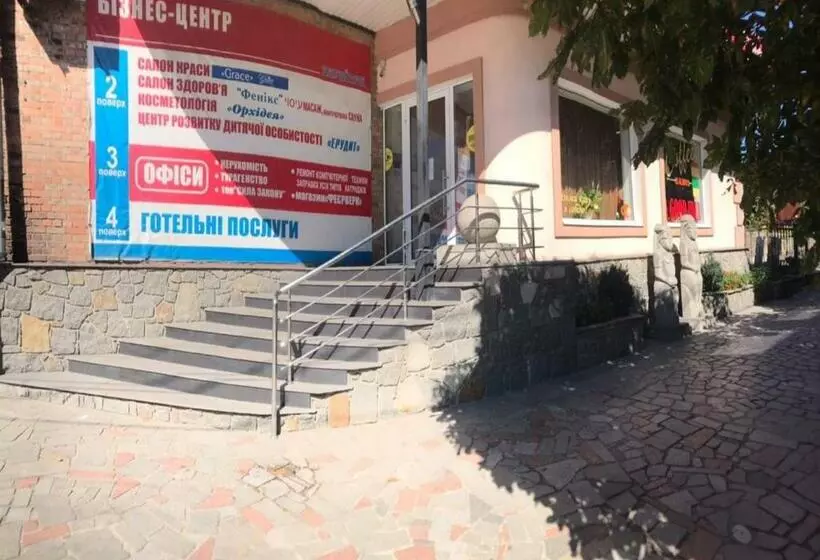 Hotelli бізнес центр & готель в центрі міста